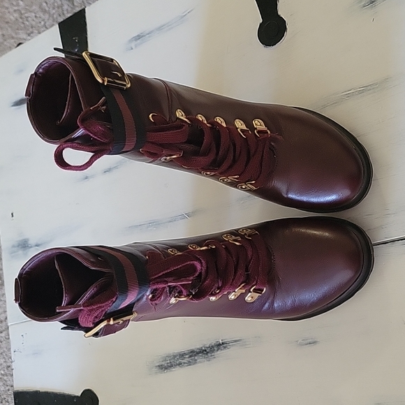 JustFab dark red, ankle high heeled boots - Picture 8 of 10